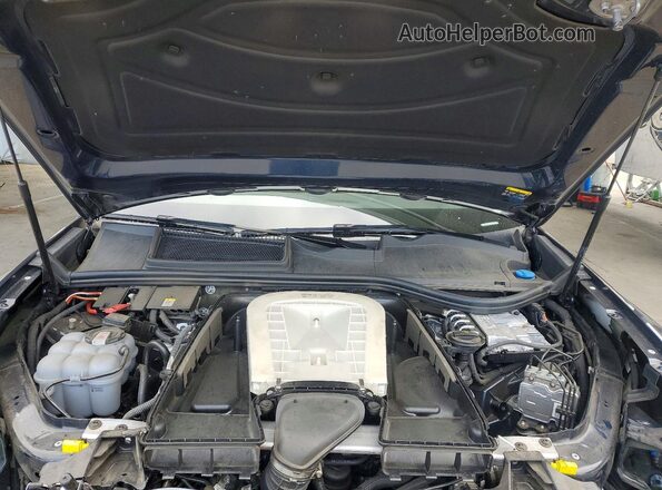 WA1AVBF14SD034305 2025 AUDI Q8 Blue Rear interior view