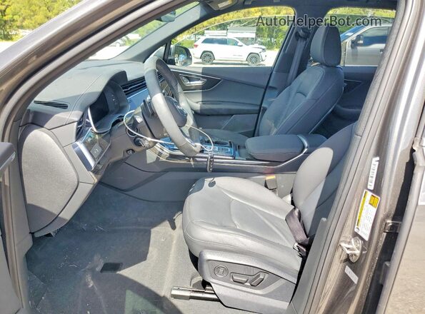 WA1AVBF74SD006928 2025 AUDI Q7 Серый Вид салона спереди