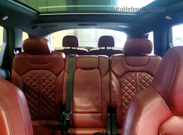 WA1AWBF71MD025632 2021 AUDI SQ7 White Հետևի նստատեղերի տեսք