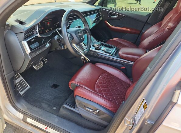 WA1AWBF76MD014562 2021 AUDI SQ7 Silver Սալոնի դիմացի տեսք