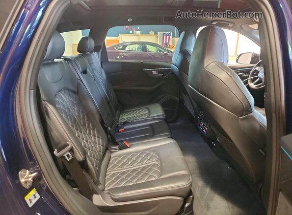 WA1AWBF79ND005386 2022 AUDI SQ7 Blue Սալոնի հետևի տեսք