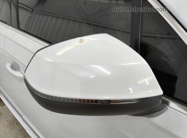 WA1AXAF71MD037755 2021 AUDI Q7 White 