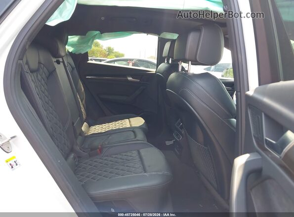 WA1B4AFY0M2001587 2021 AUDI SQ5 White VIN կոդի պիտակի տեսք