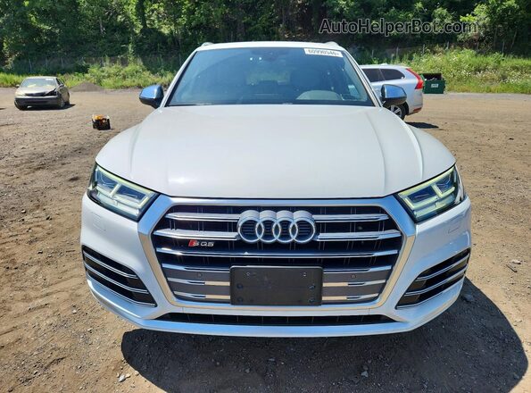 WA1B4AFY3K2026898 2019 AUDI SQ5 White Front view