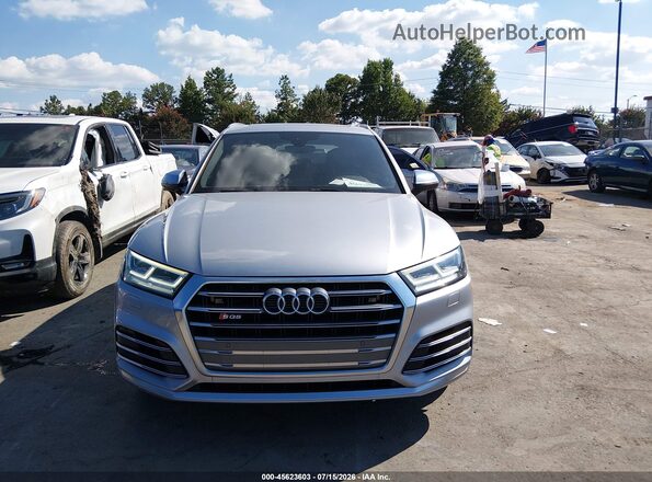 WA1B4AFY5K2001212 2019 AUDI SQ5 Silver Rear interior view