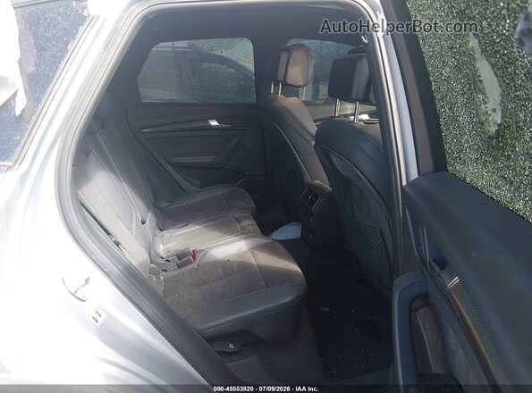 WA1B4AFY6K2076615 2019 AUDI SQ5 Silver Vista de la etiqueta del VIN