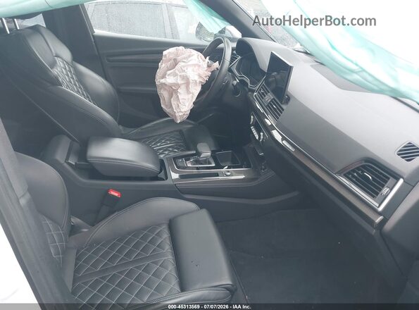 WA1B4AFY6R2031524 2024 AUDI SQ5 White Front interior view
