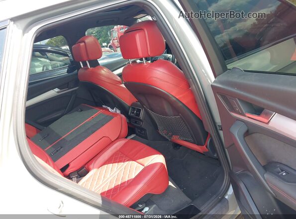 WA1B4AFY8K2097448 2019 AUDI SQ5 Green Вид задніх сидінь