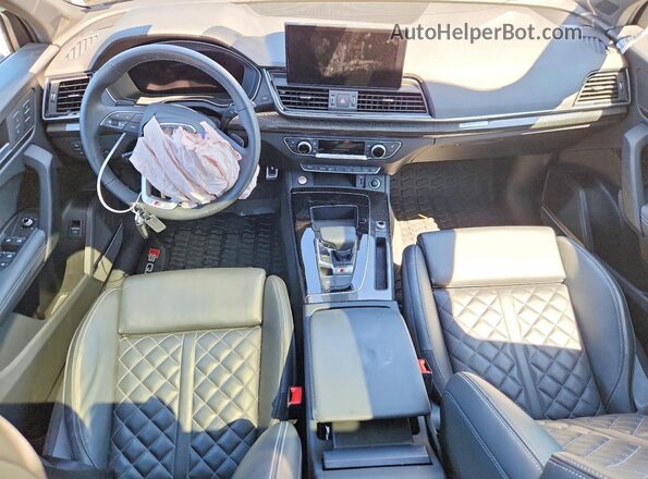 WA1B4AFY8S2051277 2025 AUDI SQ5 Black Вид панелі приладів