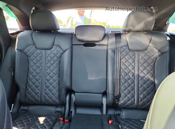 WA1B4AFY8S2051277 2025 AUDI SQ5 Black Вид задніх сидінь