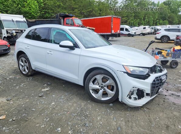 WA1BAAFY0M2045002 2021 AUDI Q5 White Delantero derecho