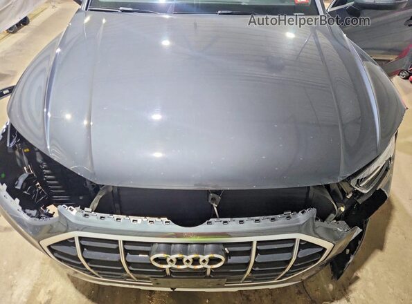 WA1BAAFY0M2072054 2021 AUDI Q5 Gray Vista del compartimento del motor