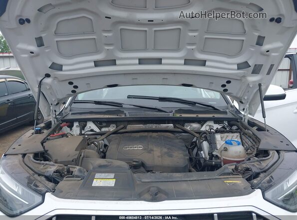 WA1BAAFY1M2105983 2021 AUDI Q5 White Rear view