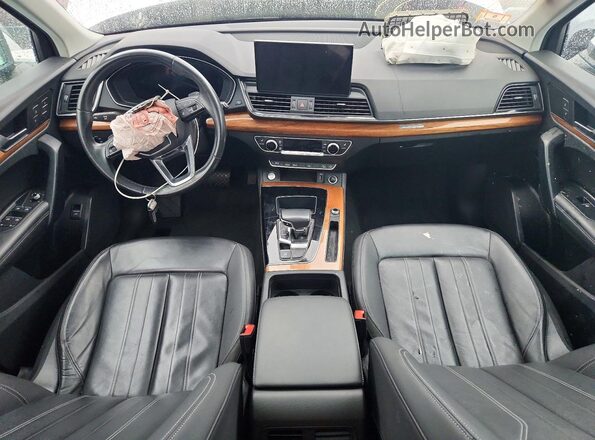 WA1BAAFY2M2020215 2021 AUDI Q5 White Вид панелі приладів