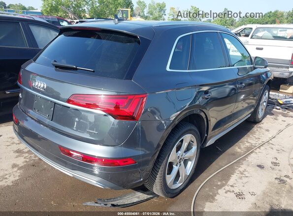 WA1BAAFY2M2127412 2021 AUDI Q5 Gray Rear right