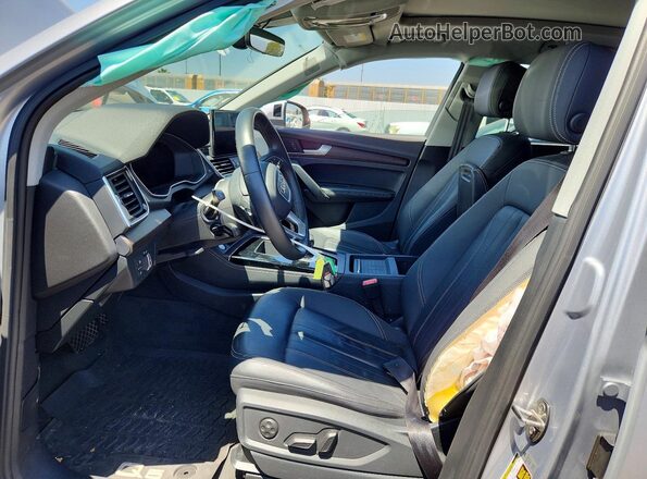 WA1BAAFY3M2096199 2021 AUDI Q5 Silver Սալոնի դիմացի տեսք