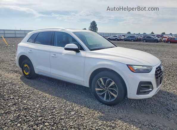 WA1BAAFY5M2019351 2021 AUDI Q5 White Delantero derecho