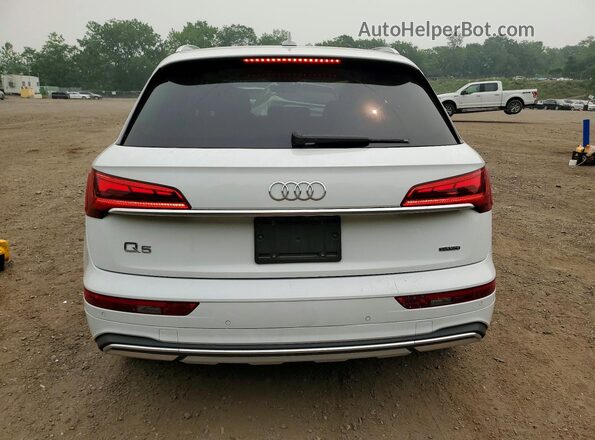 WA1BAAFY5M2024677 2021 AUDI Q5 White უკანა ხედი