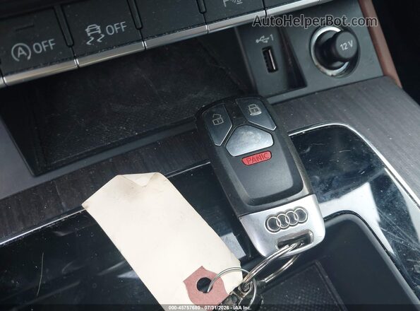 WA1BAAFY5M2038451 2021 AUDI Q5 White Առջևի վահանակի տեսք