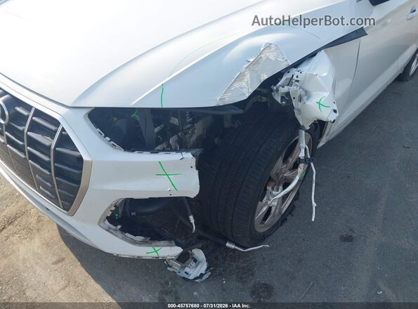 WA1BAAFY5M2038451 2021 AUDI Q5 White 