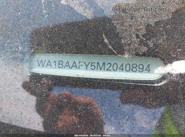 WA1BAAFY5M2040894 2021 AUDI Q5 Black Vista del compartimento del motor