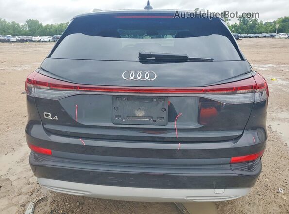 WA1BCBFZ1PP006435 2023 AUDI Q4 Black უკანა ხედი