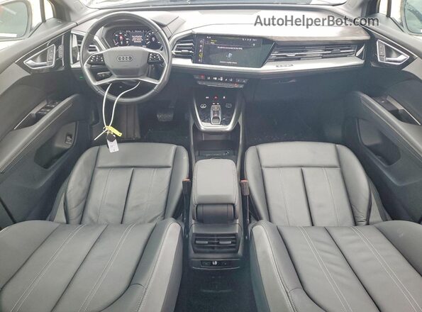 WA1BCBFZ1PP006435 2023 AUDI Q4 Black წინა პანელის ხედი