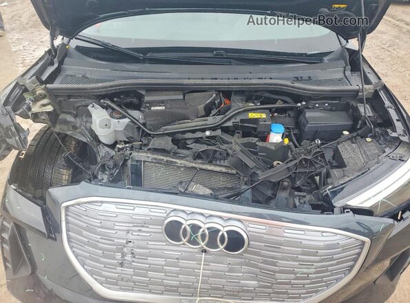 WA1BCBFZ1PP006435 2023 AUDI Q4 Black ძრავის განყოფილების ხედი