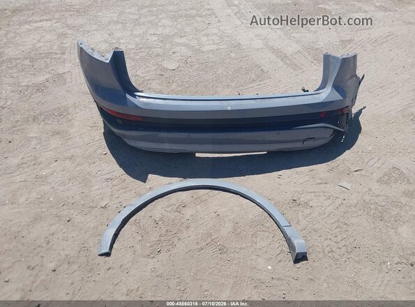 WA1BCBFZ3PP005917 2023 AUDI Q4 Gray ხელსაწყოთა პანელის ხედი