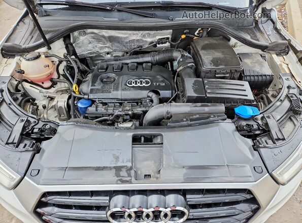 WA1BCCFS0JR007600 2018 AUDI Q3 White Engine compartment view