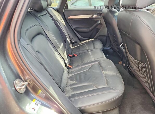 WA1BCCFS0JR030987 2018 AUDI Q3 Gray Widok tylnych siedzeń
