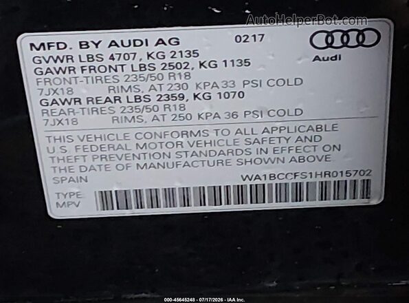 WA1BCCFS1HR015702 2017 AUDI Q3 Black Vista del compartimento del motor
