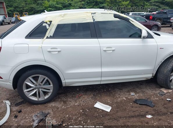 WA1BCCFS3JR012225 2018 AUDI Q3 White ხელსაწყოთა პანელის ხედი