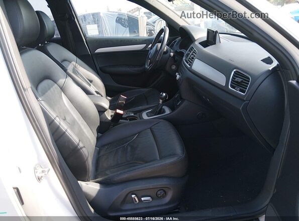 WA1BCCFS4JR024044 2018 AUDI Q3 Белый Вид салона спереди