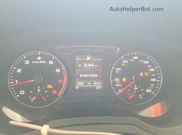 WA1BCCFS5HR004248 2017 AUDI Q3 Black Սարքավորումների վահանակի տեսք