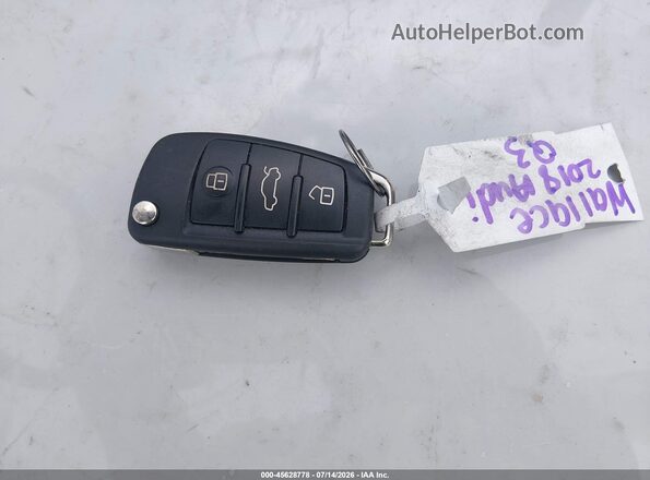 WA1BCCFS6JR006399 2018 AUDI Q3 Black Вид панелі приладів