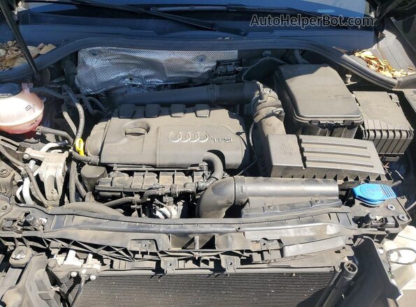 WA1BCCFS6JR014910 2018 AUDI Q3 Черный Вид задней части салона