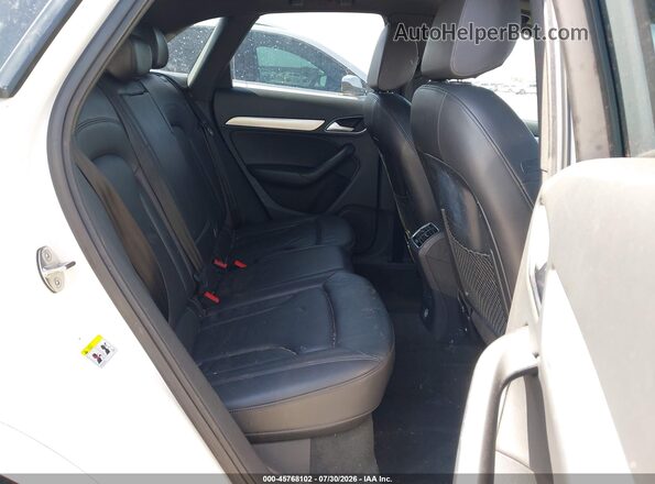 WA1BCCFS8JR002774 2018 AUDI Q3 White Вид наклейки з VIN-кодом