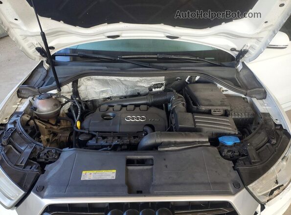 WA1BCCFS9JR010253 2018 AUDI Q3 White Engine compartment view