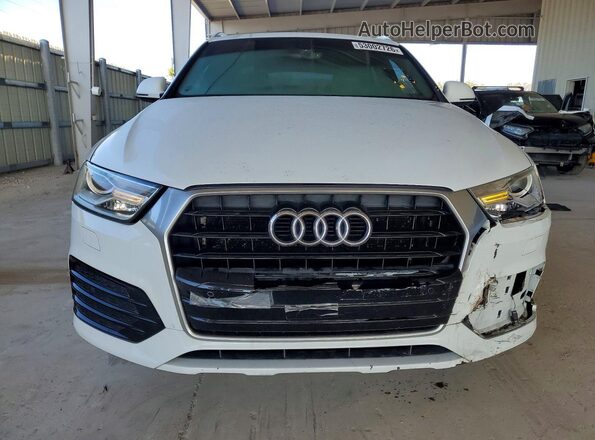 WA1BCCFS9JR010253 2018 AUDI Q3 White Front view