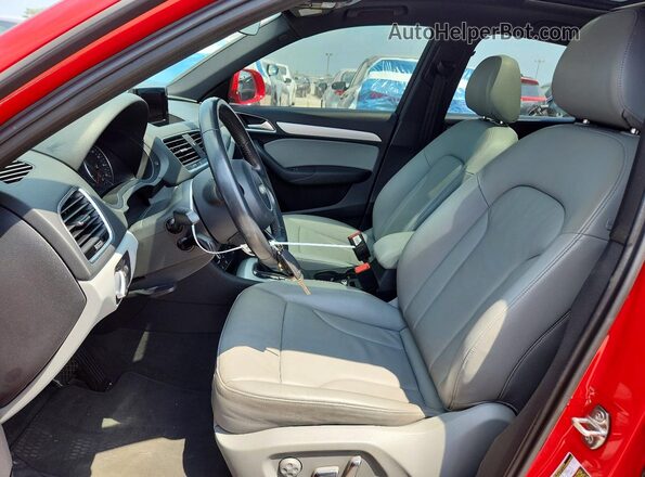 WA1BCCFS9JR014142 2018 AUDI Q3 Red წინა სალონის ხედი