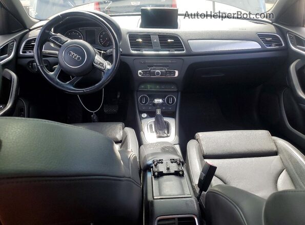 WA1BCCFSXJR000265 2018 AUDI Q3 Charcoal Вид панелі приладів