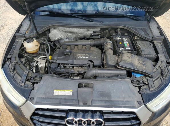 WA1BCCFSXJR000265 2018 AUDI Q3 Charcoal Вид задньої частини салону