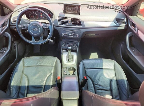 WA1BCCFSXJR023688 2018 AUDI Q3 Red Dashboard view