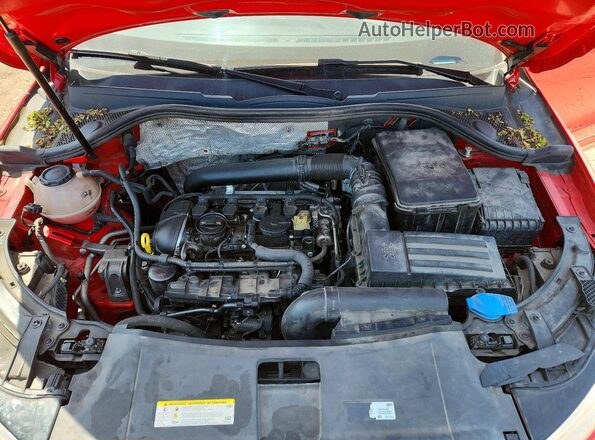WA1BCCFSXJR023688 2018 AUDI Q3 Red Engine compartment view