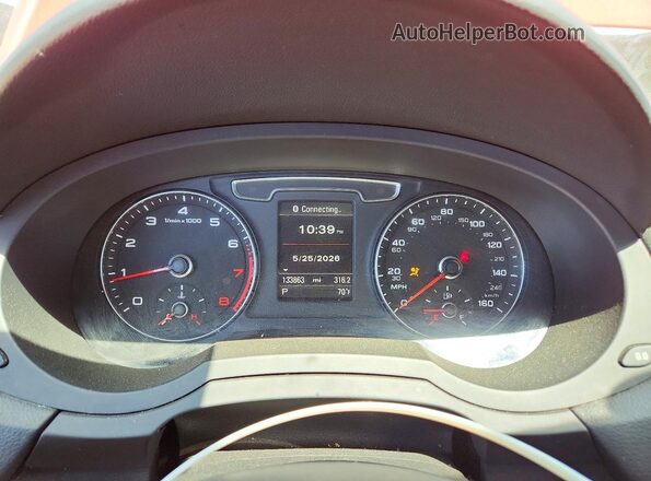 WA1BCCFSXJR023688 2018 AUDI Q3 Red Instrument cluster view