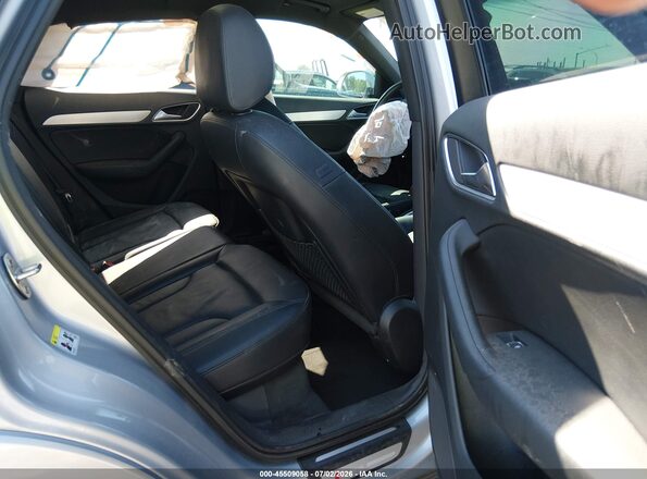 WA1BCCFSXJR030902 2018 AUDI Q3 Silver VIN sticker view