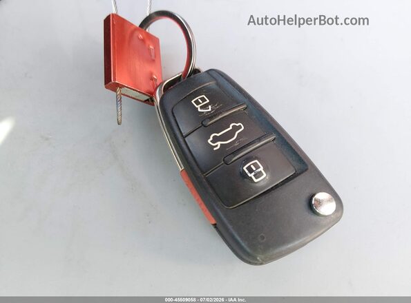WA1BCCFSXJR030902 2018 AUDI Q3 Silver Dashboard view