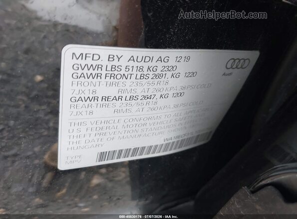 WA1BECF31L1056759 2020 AUDI Q3 Black Vista del compartimento del motor