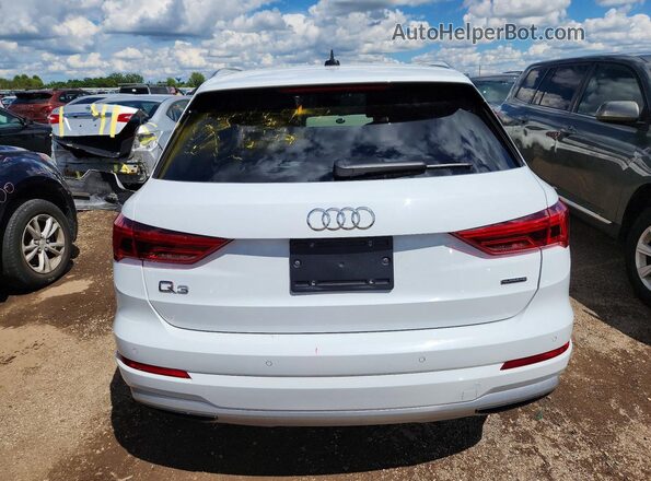 WA1BECF32K1064044 2019 AUDI Q3 White Հետևի տեսք